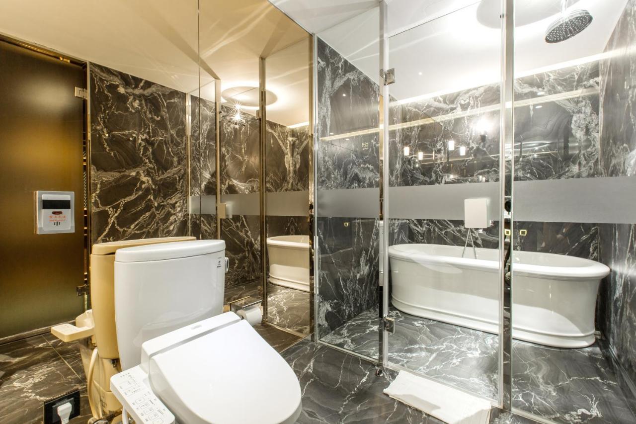 Inhouse Hotel Grand Taichung Zimmer foto